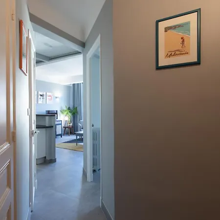 L12 Port Window 1bedroom Wifi 5mins & Nice's Cap Apartment
