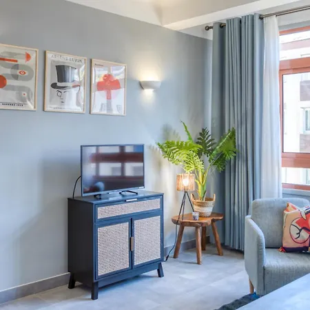 L12 Port Window 1bedroom Wifi 5mins & Nice's Cap Apartment Nice
