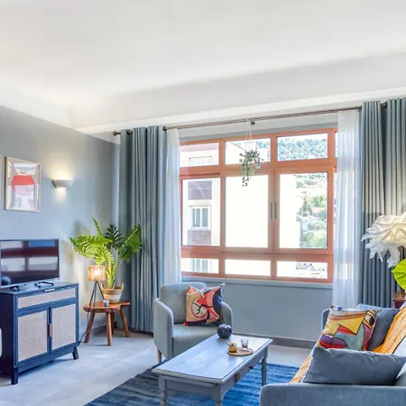 L12 Port Window 1bedroom Wifi 5mins & Nice's Cap Apartment